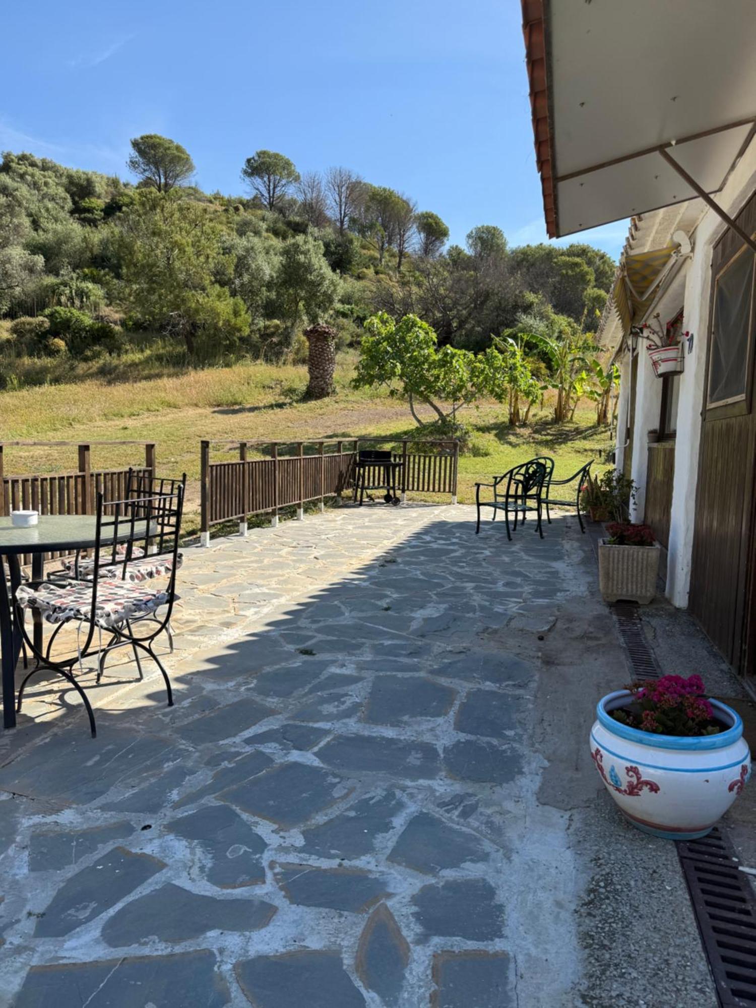 Chalet Santa Teresa, Casa La Higuera Casares
